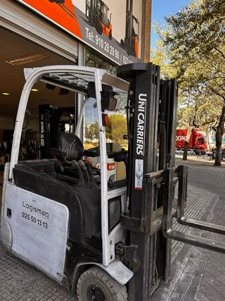 Carretilla elevadora eléctrica