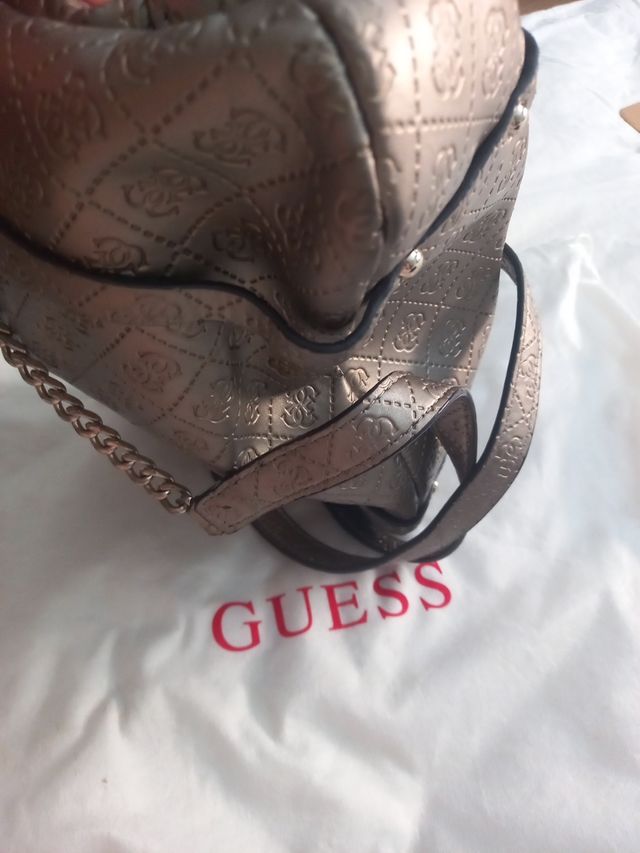 Bolso Guess Dorado Original