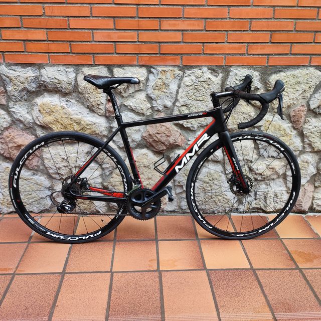 Bicicleta de carretera MMR
Talla M (52)