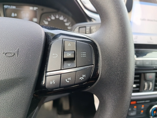 ✔SIN ENTRADA! Ford Fiesta SÓLO 63000KM!