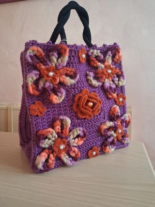 Borsa fatta a mano con fiori