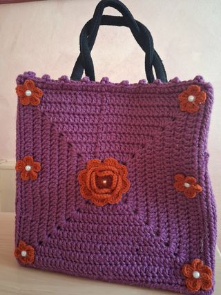 Borsa fatta a mano con fiori