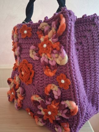 Borsa fatta a mano con fiori