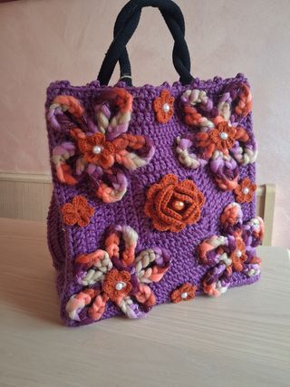 Borsa fatta a mano con fiori