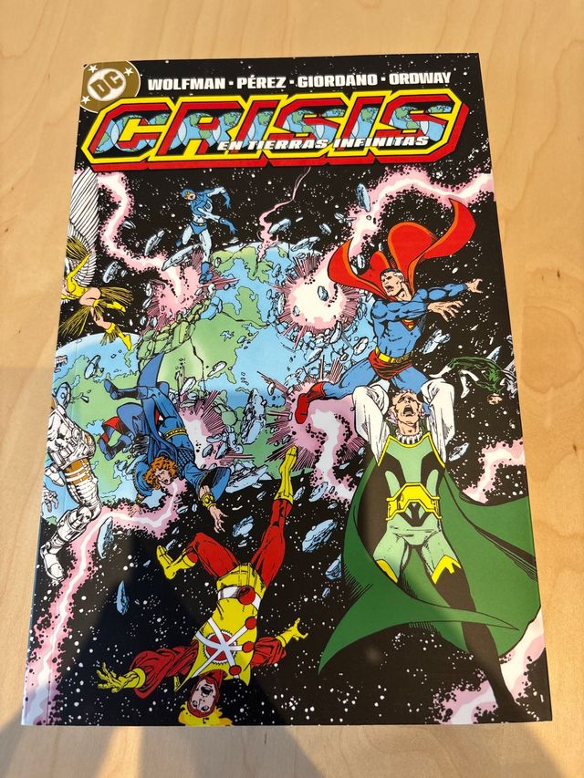 Crisis en Tierras Infinitas