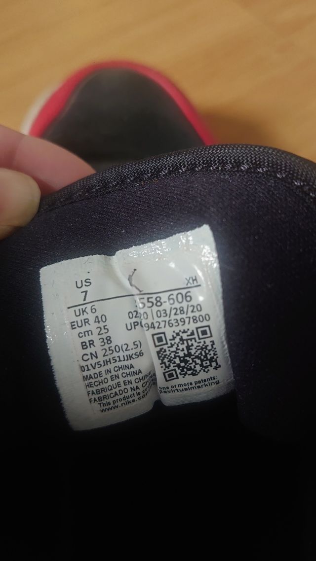 Nike Air Jordan Zapatillas Negras y Rojas