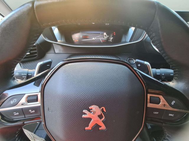 Peugeot 2008 1.2i 130cv. "ALLURE PACK" AUTOMÀTICO