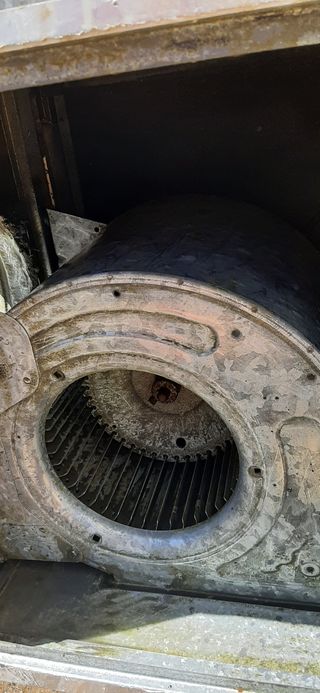 Campana extractora de bar