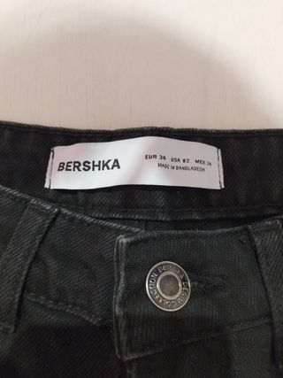 Pantalón vaquero negro,no hago envíos