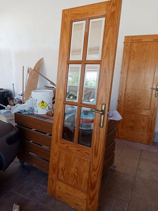 Puertas de pino 
Se escuchan ofertas 