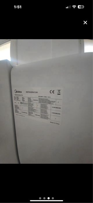 Nevera pequeña blanca