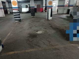 Garaje Parking Coche Grande y Moto