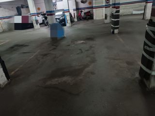 Garaje Parking Coche Grande y Moto