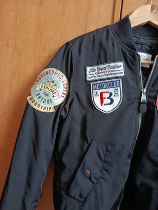 Chaqueta Bomber Bershka Negra Talla XS