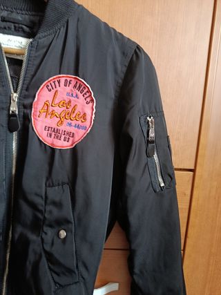 Chaqueta Bomber Bershka Negra Talla XS