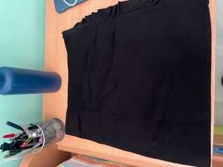 Falda negra con volantes