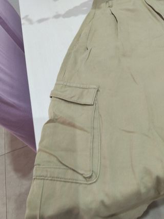Pantalones cargo beige,no hago envios