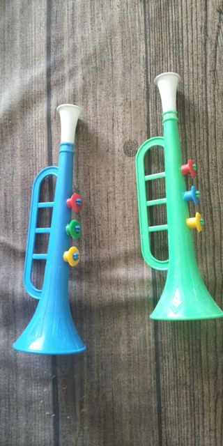 2 Trompetas de Juguete Infantiles