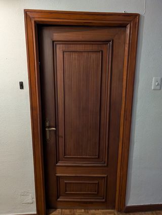 (negociables) Puerta de madera maciza