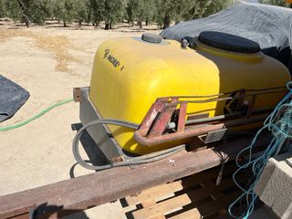 Cuba moreril 600 litros con barra de santollo