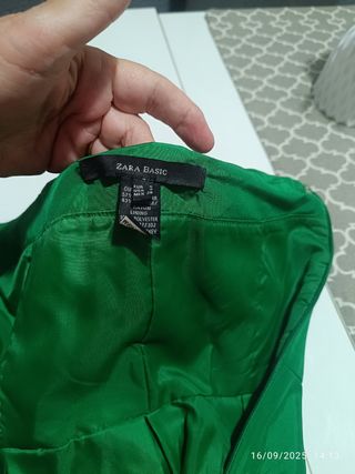 Vestido Zara verde fiesta Talla S