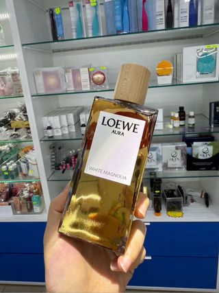 Loewe Aura White Magnolia Perfume