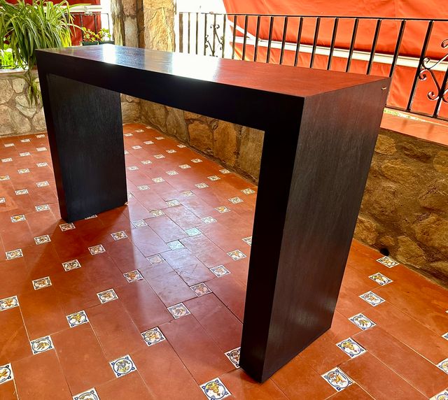 Mesa consola moderna madera oscura marca moveme