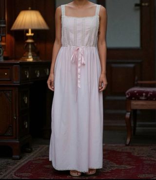 Camisón vintage rosa piel de ángel y valenciene
