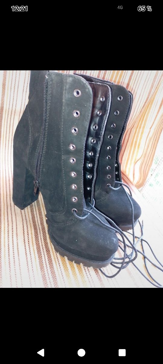 Botines de ante negros para mujer