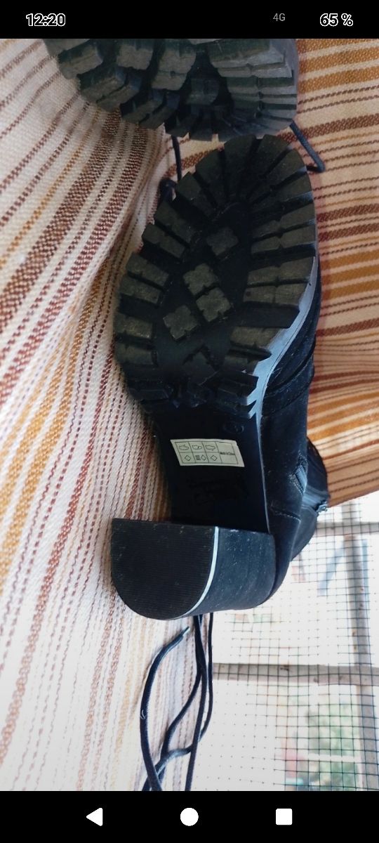 Botines de ante negros para mujer