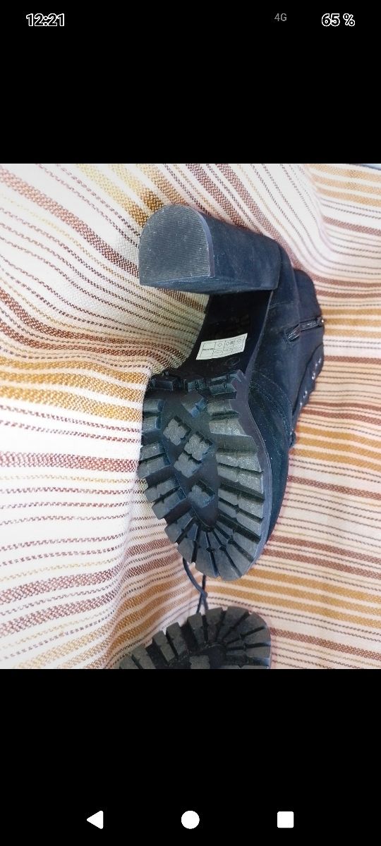 Botines de ante negros para mujer