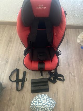 Silla infantil a contramarcha AXKID Minikid