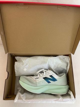 Zapatillas New Balance Fuelcell Rebel v4
