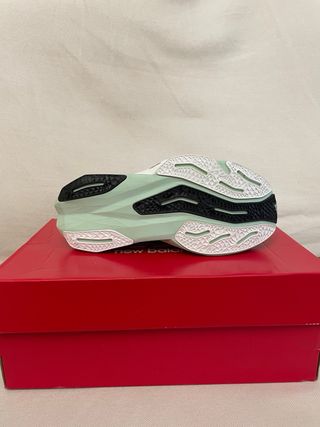 Zapatillas New Balance Fuelcell Rebel v4