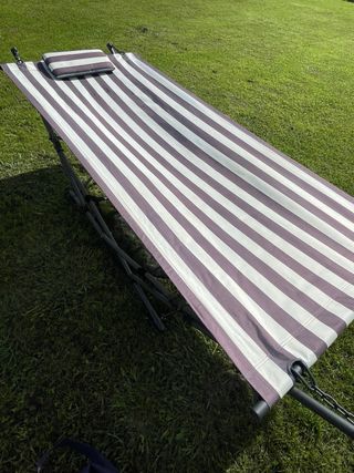 Hamaca de jardín con armazón de metal