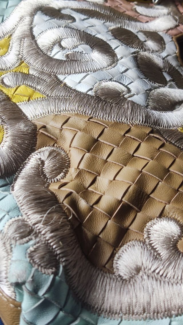 Bottega Veneta Tote Intrecciato Bordado Multicolor