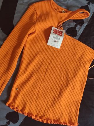 Blusa naranja talla S nueva