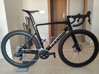 Bicicleta de carretera FINNALE CARBON DISC
Talla M