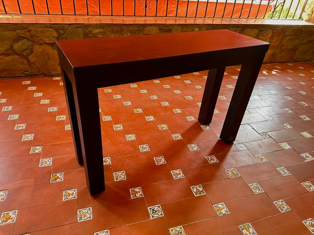 Mesa consola moderna madera oscura