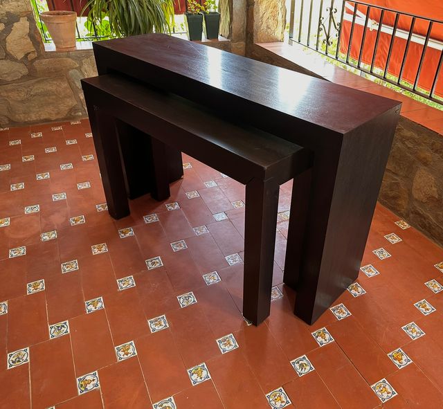 Mesa consola moderna madera oscura
