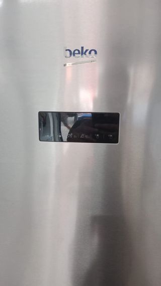 Nevera Beko Inox con garantía