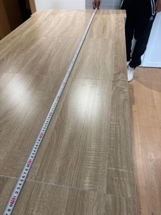 Mesa de comedor  madera sin estrenar