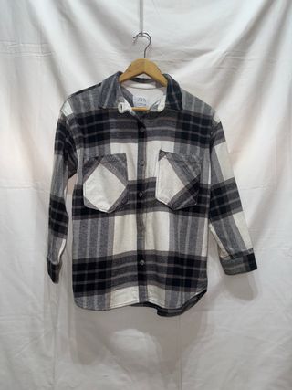 Camisa Zara cuadros blanco y negro