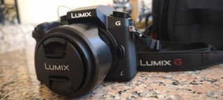 Panasonic Lumix G7 + objetivo + SD + funda | 4K |