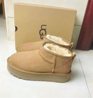 Botas UGG Ultra Mini Plataforma Talla 38