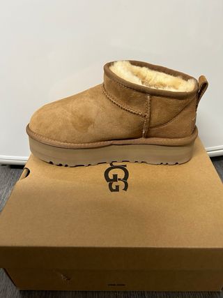 Botas UGG Ultra Mini Plataforma Talla 38