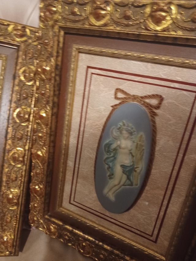 Marcos Antiguos Dorados con Figuras