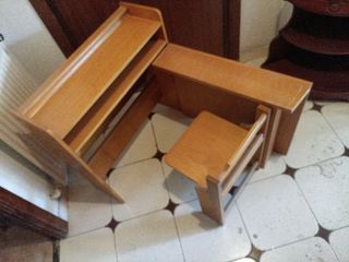 Pupitre antiguo de madera