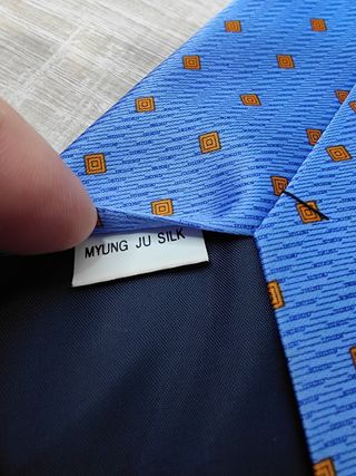 Corbata Valeria Bold de seda azul con puntos