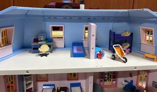 Casa de muñecas Playmobil rosa y azul